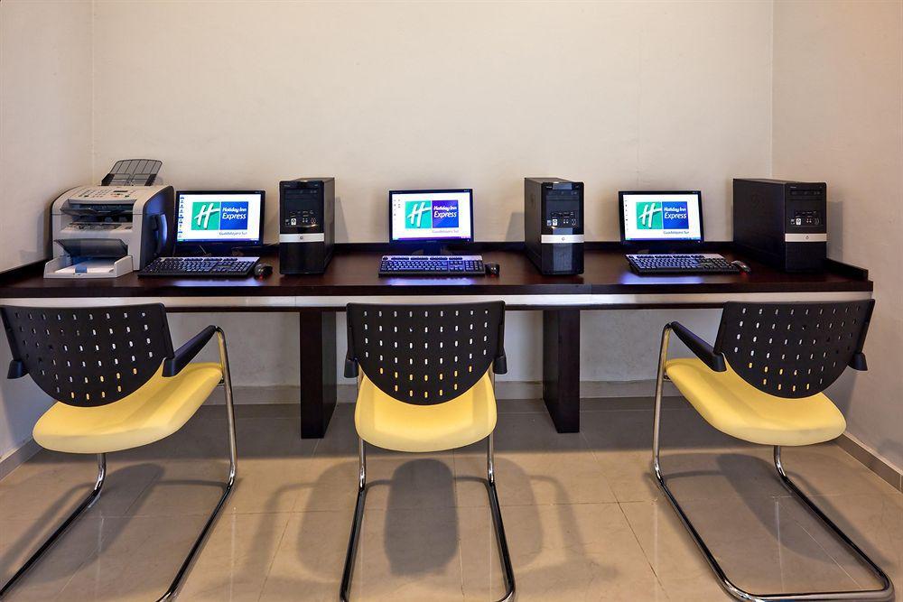 ספופן Holiday Inn Express Guadalajara Iteso By Ihg עסק תמונה