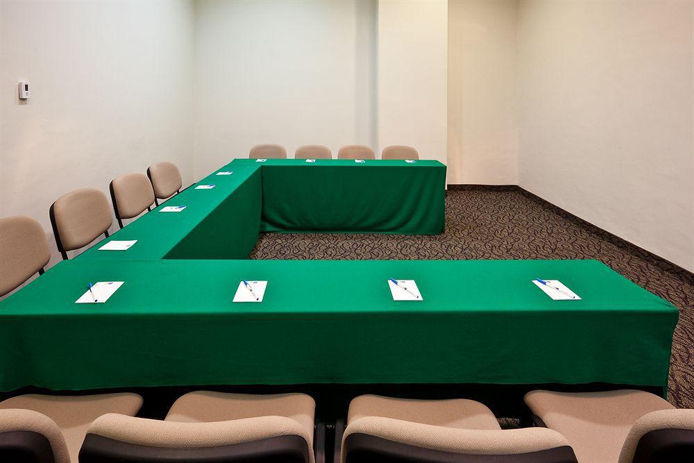 ספופן Holiday Inn Express Guadalajara Iteso By Ihg מתקנים תמונה