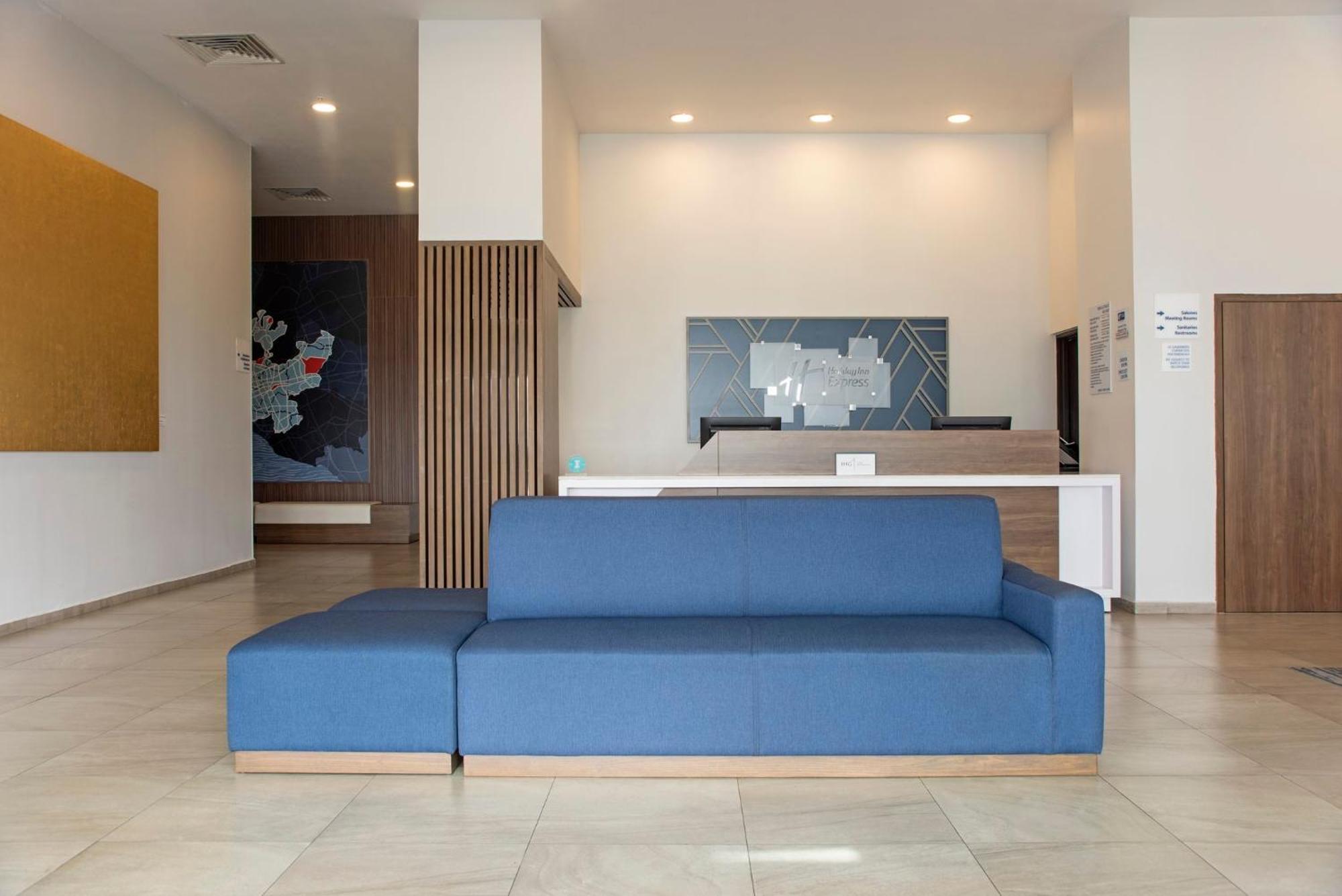 ספופן Holiday Inn Express Guadalajara Iteso By Ihg מראה חיצוני תמונה