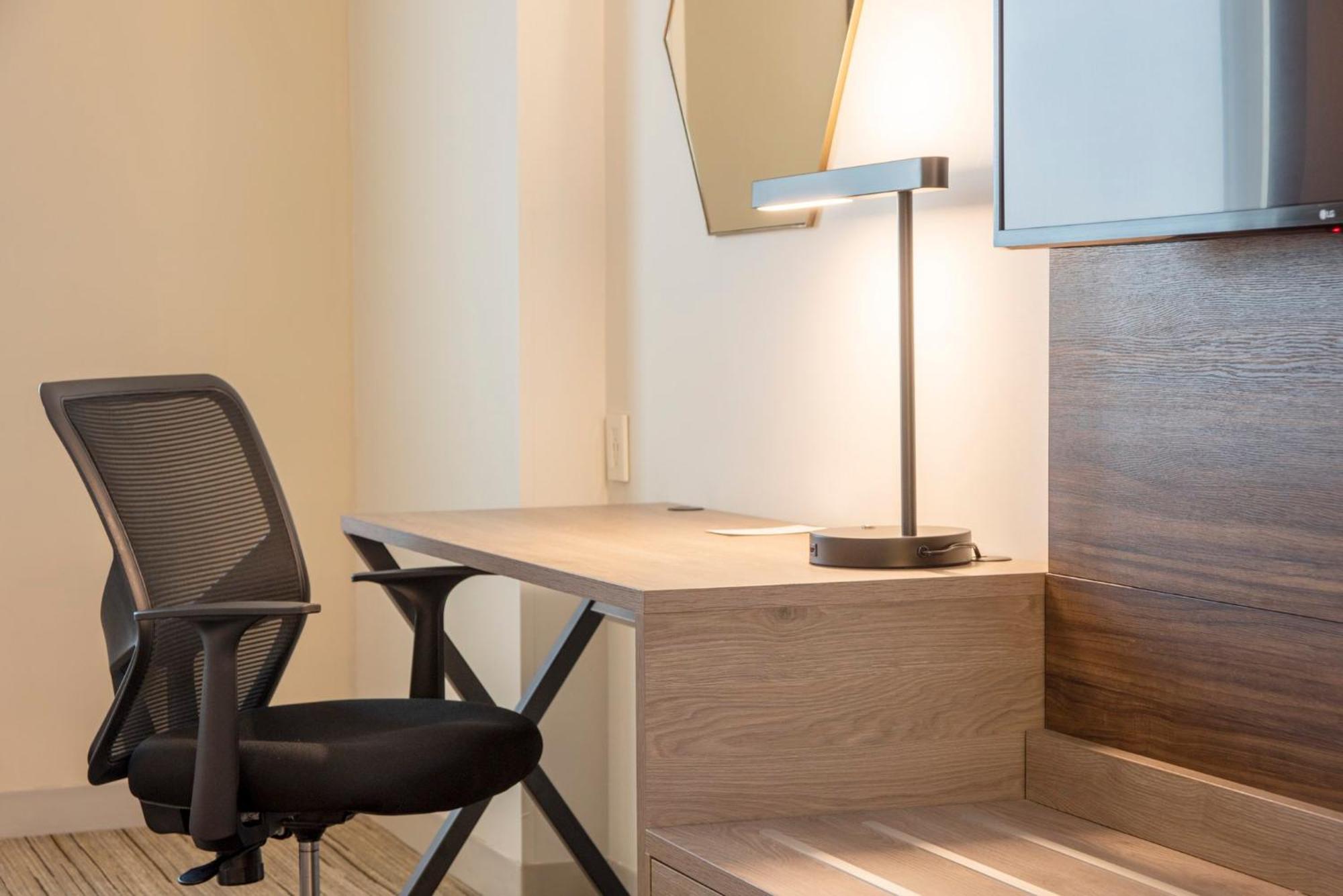 ספופן Holiday Inn Express Guadalajara Iteso By Ihg מראה חיצוני תמונה