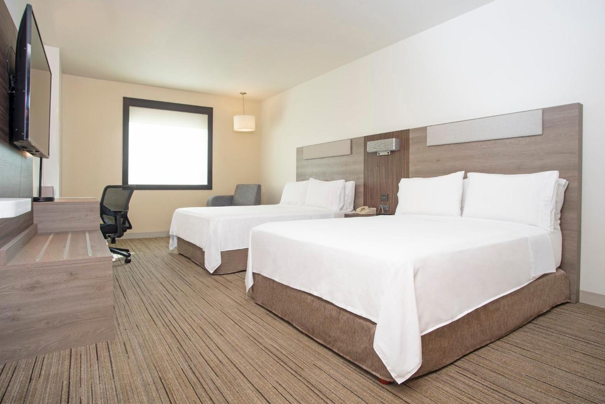 ספופן Holiday Inn Express Guadalajara Iteso By Ihg מראה חיצוני תמונה