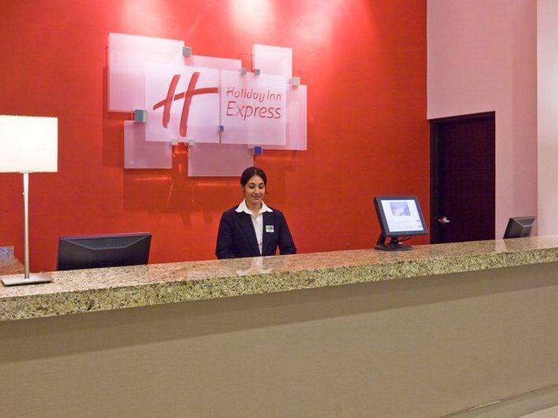 ספופן Holiday Inn Express Guadalajara Iteso By Ihg מראה פנימי תמונה